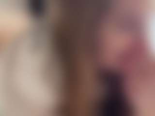 Live cam show with sweet Sofi - Green Eyes on Camsoda