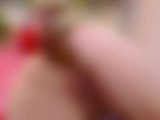 blondesquirt's Live Sex Cam Show