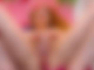 blondesquirt's Live Sex Cam Show