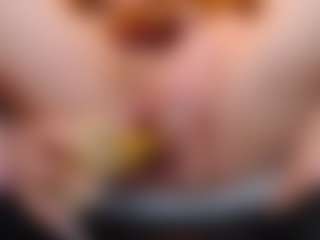 blondesquirt's Live Sex Cam Show