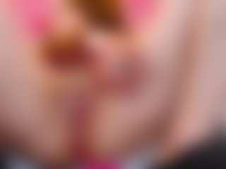 blondesquirt's Live Sex Cam Show