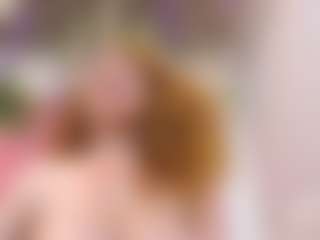 blondesquirt's Live Sex Cam Show
