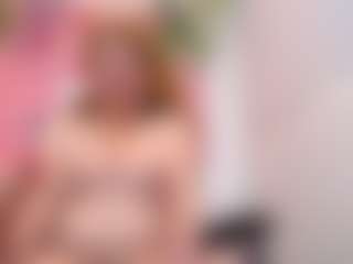 blondesquirt's Live Sex Cam Show