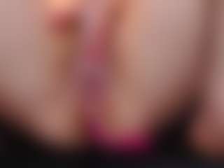 blondesquirt's Live Sex Cam Show