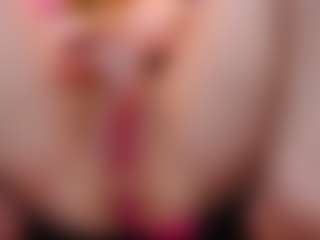 blondesquirt's Live Sex Cam Show