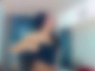 Live cam show with Valentina - Black Hair on Fling VIP Chat