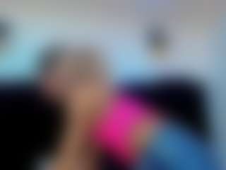 Live cam show with Valentina - Brown Eyes on Uber Horny