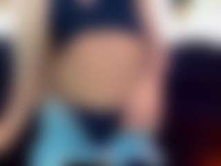 Live cam show with Valentina - Drinking on crypto-cams