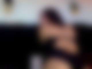 Live cam show with Valentina - Black Hair on Strip Flash - Live Sex Shows