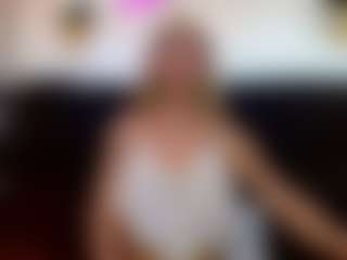 Live cam show with Valentina - HD on CamClone