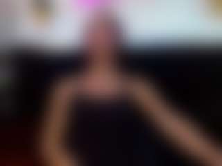 Live cam show with Valentina - Orgasm on dropp.cam