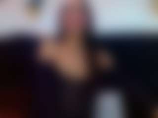 Live cam show with Valentina - Smoking on Camsoda
