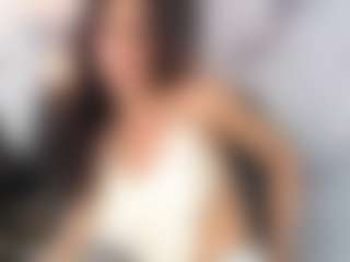 Live cam show with Valentina - Average on WildCum