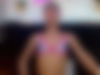 Live cam show with Valentina - Small Tits on Camsoda
