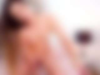 Live cam show with Dani Moore - Latina on AdultVida.com | colombia