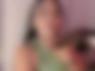 Live cam show with HoneyJenny - Strip on Camsoda