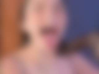HoneyJenny's Live Sex Cam Show