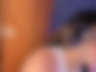 Live cam show with HoneyJenny - Dildo Lovense on AdultVida.com