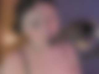 Live cam show with HoneyJenny - Dildo on Cam Slut
