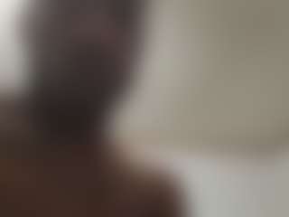 lickyouup-dwn's Live Sex Cam Show