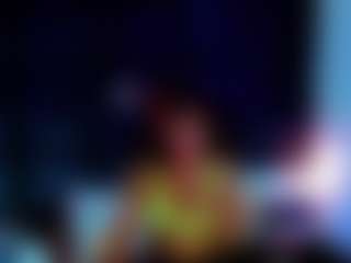 Live cam show with isalombardi - Gagging on CamSodaAdn
