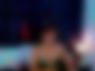 Live cam show with isalombardi - Gagging on Camsoda