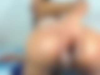 JessicaEbony's Live Sex Cam Show