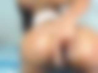 JessicaEbony's Live Sex Cam Show