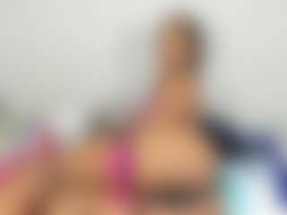 Live cam show with JessicaEbony - Teen (18+) on Camsoda