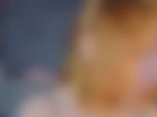 Live cam show with Lola - Red Hair on UwU Esports