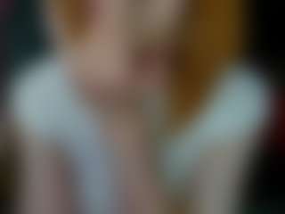 Live cam show with Lola - Tease on Camsoda