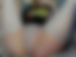 Live cam show with Lola - White on Milfs Live