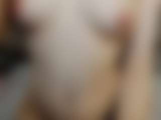 Live cam show with Lola - Young Adult on Camsoda