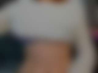Live cam show with Lola - Smoking on Camsoda