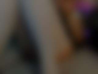 Live cam show with Lola - Smoking on Camsoda