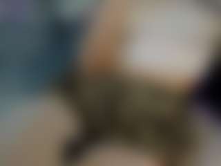 Live cam show with Lola - Smoking on Camsoda