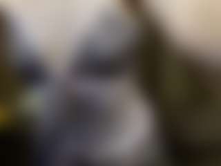 Live cam show with Lola - Small Tits on SxyPornLive