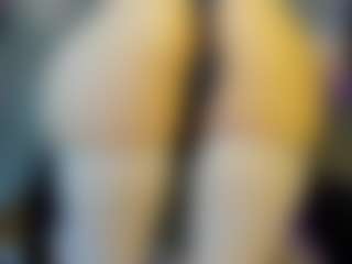 Live cam show with Lola - Red Hair on Camsoda