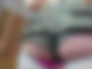 Live cam show with Lola - Young Adult on Camversity