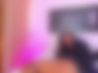 Live cam show with alexandra_crox - Ebony Petite on Camsoda