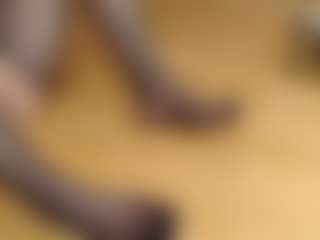 Live cam show with Mystres - Hairy Pussy on Latina Girls