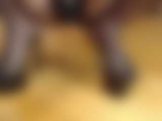 Live cam show with Mystres - Legs on Camsoda