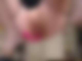 Live cam show with Mystres - Nails on Camsoda