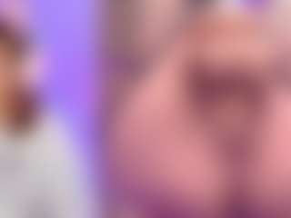 Live cam show with Valentina - Flashing on liverealitysex.com