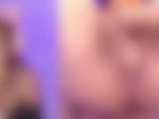 Live cam show with Valentina - Lovense Petite on Milfs Live