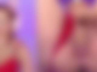 Live cam show with Valentina - Petite on Camsoda