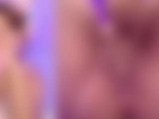 Live cam show with Valentina - Average on Camsoda