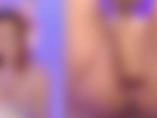 Live cam show with Valentina - Middle Aged on Camsoda