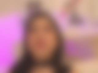 Spettacolo in cam dal vivo con Adara Johnson - Dildo su Camsoda