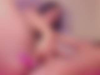 ebony-cutte's Live Sex Cam Show